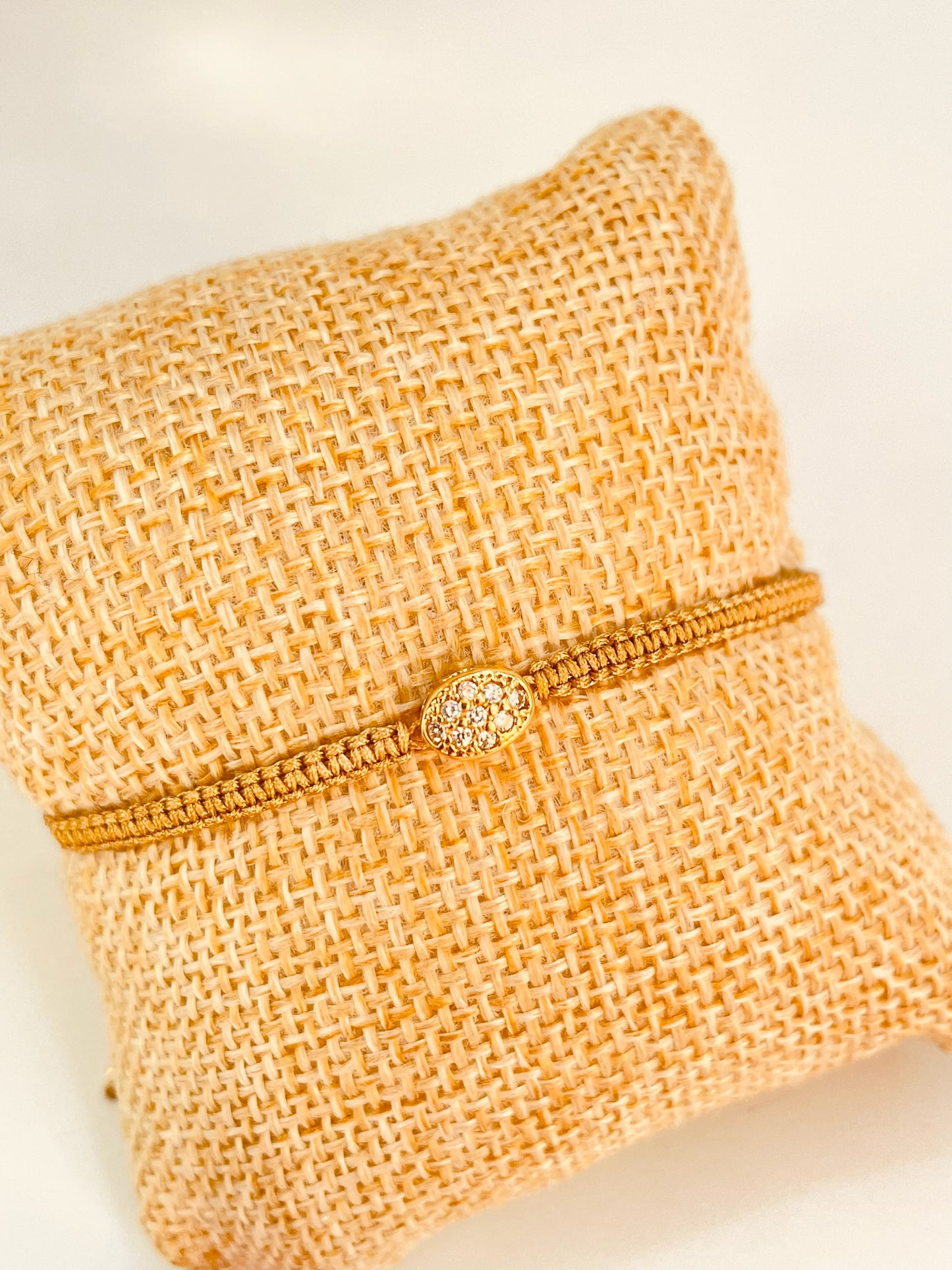 ZO3018 Pulsera Macramé Colores Diferentes Conectores Baño Oro