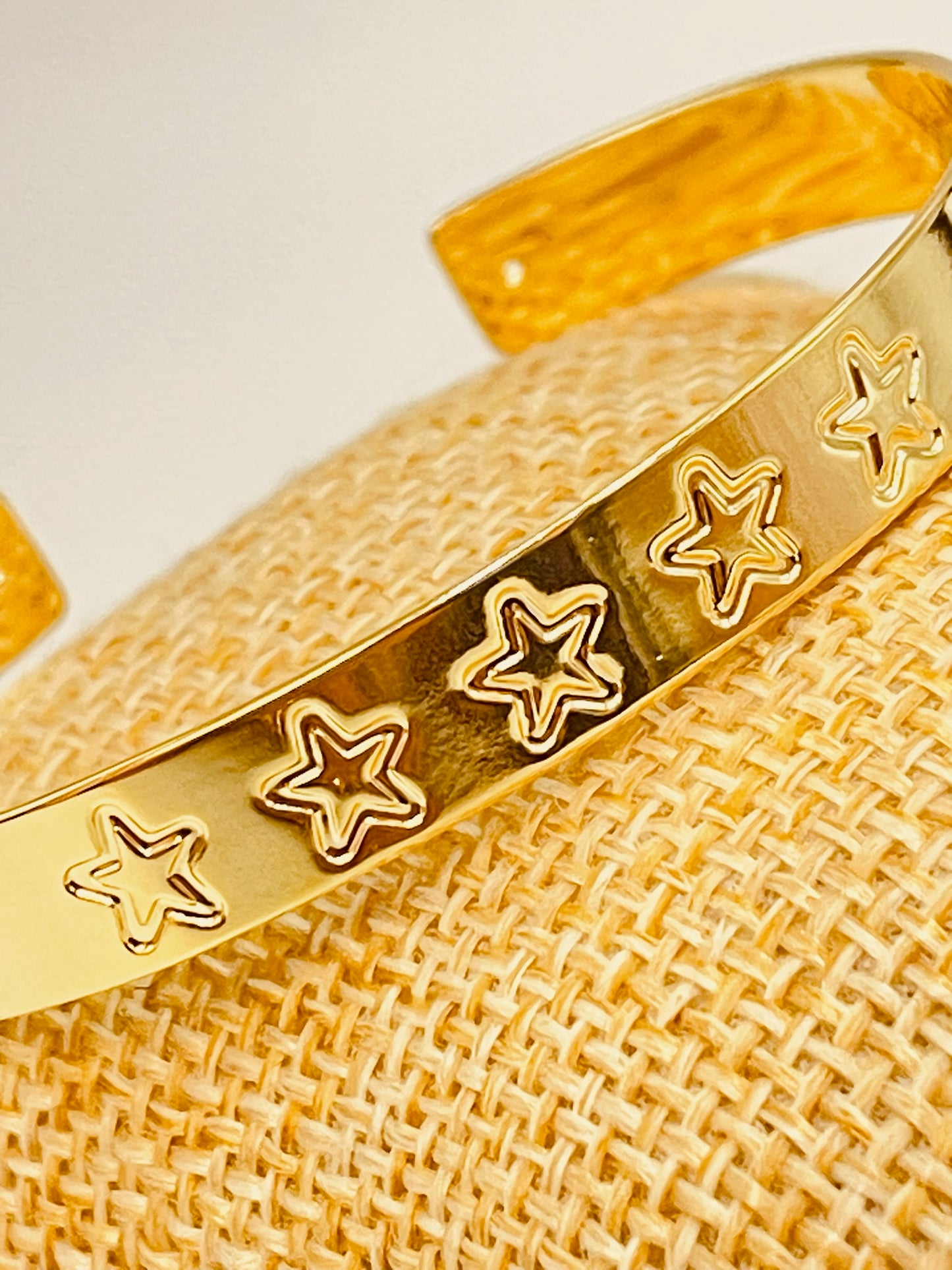 ZO1003 Esclava Estrellas Baño Oro