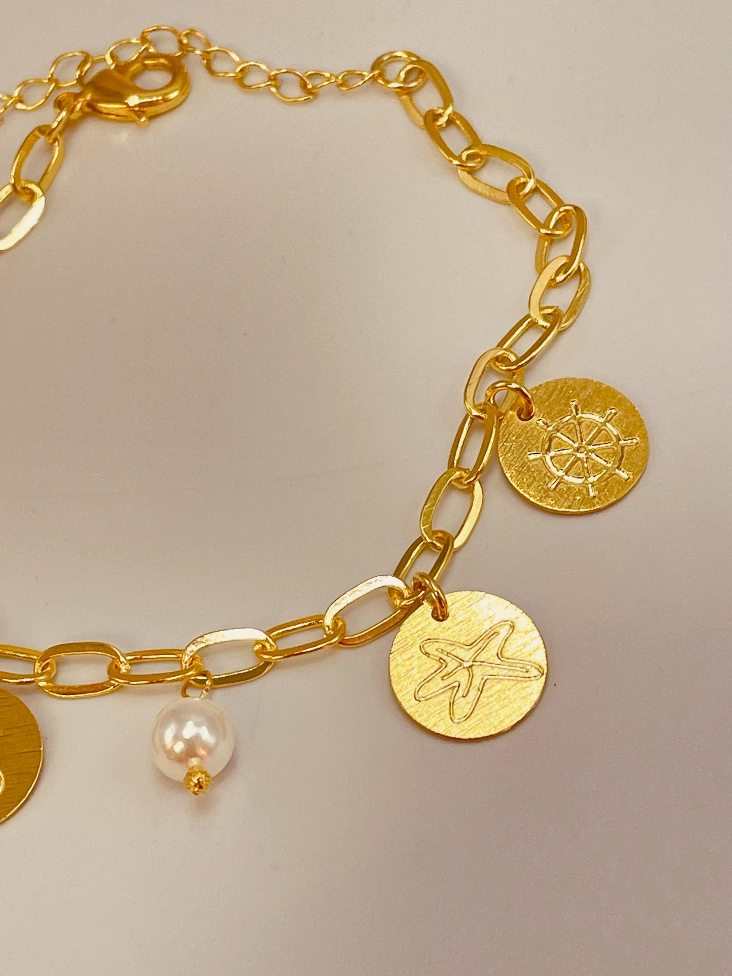 ZO3013 Pulsera Marina y Perla Baño Oro
