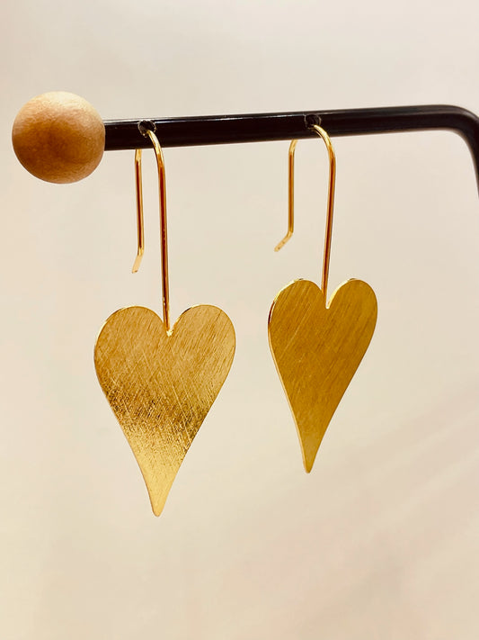 ZO2435 Aro Colgante gancho Corazón Lijado 30 x 50 mm Baño Oro