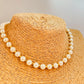 Joyas Bañadas en Oro ZO-4049 Collar Perla Checa 6 mm y tubitos de 3x2 mm Largo 40 cm más extensor 5 cm Collar Baño Oro